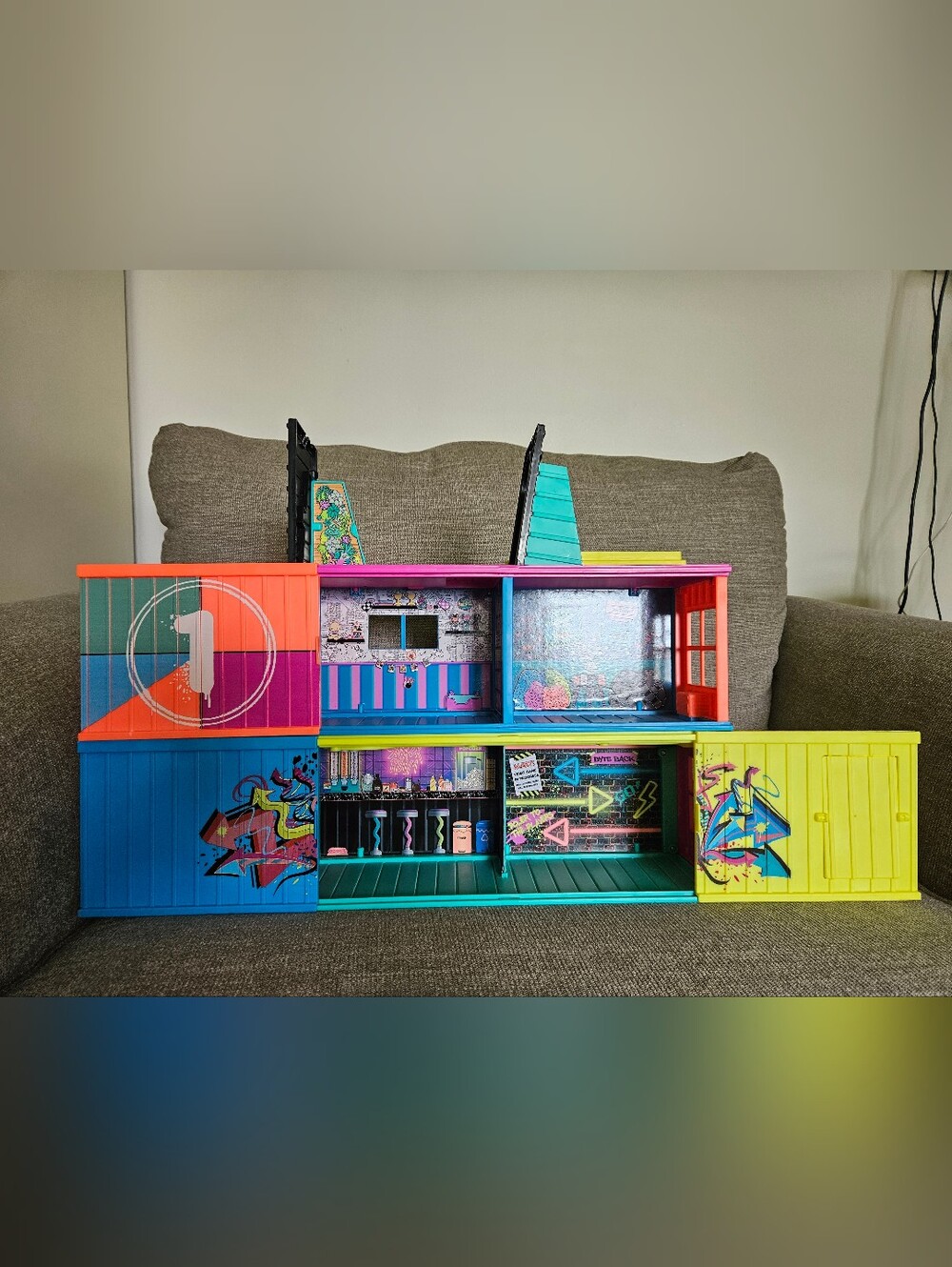 L.O.L. Surprise! Clubhouse Playset